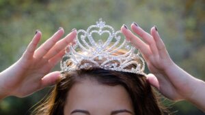 秋篠宮佳子内親王、“10億円豪邸”でひとり暮らしか？ 赤坂御用地内での「別居騒動」で親子間の亀裂を“隠蔽”した宮内庁？？