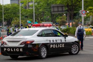 【歌舞伎町】トー横で取材中の20代女性記者に因縁、住吉会系組員の河合喬が目の前の警察に現行犯逮捕w