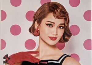 【宝塚歌劇団】とうとう逮捕者が出る。ベルバラ主演月組トップが逮捕！イジメの次は詐取だって。