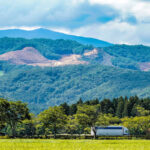 【福島】メガソーラーで丸刈り山。原発回帰の県民もどうよ？