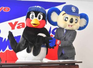 【オープン戦】つばみ頑張れ！ヤクルト勝利をつば九郎に捧ぐ「元気そう」「つば九郎かと一瞬…」