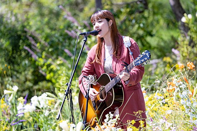 【放送事故！】あいみょん、生放送で母親が大物女性芸人と意外なつながりを暴露！